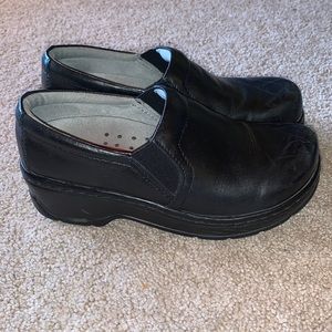 Black leather clogs (Klogs)